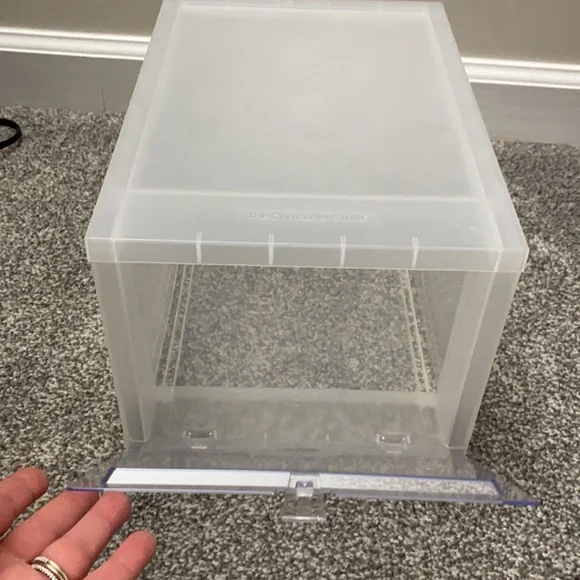 Small Drop-Front Shoe Box Translucent - Picture 3 of 3